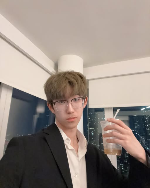 Ted 的原始个人照片